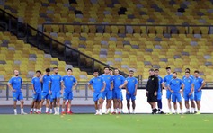 Chuyên gia Malaysia gay gắt: FAM đừng đổ lỗi, hãy kiểm chứng giấy tờ nhập tịch cầu thủ