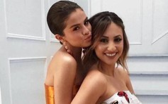 Selena Gomez 'nghỉ chơi' với người bạn từng hiến thận cho mình?