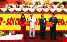 Đại hội Đảng bộ tỉnh Lâm Đồng quyên góp hơn 27 tỉ giúp người dân vùng lũ