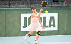 Ca sĩ Minh Hằng rạng rỡ trên sân pickleball