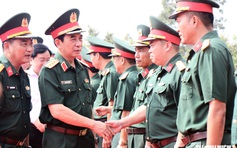 Đại tướng Phan Văn Giang làm việc với Sư đoàn 5, Quân khu 7