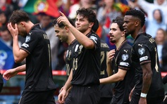 Vắng Ronaldo vì án phạt, Bồ Đào Nha vẫn thắng Armenia với tỷ số kinh ngạc 9-1: Có vé World Cup