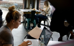 Cẩn thận khi kết nối Wi-Fi công cộng