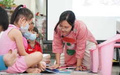 Cô Chân Kiến và hành trình xây 'tổ nhỏ' cho những học trò đặc biệt