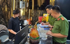 Công an Hà Nội ra quân lập lại trật tự quán bar, karaoke