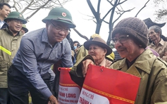 Phó thủ tướng Lê Thành Long chỉ đạo tổng lực hỗ trợ người dân vùng lũ