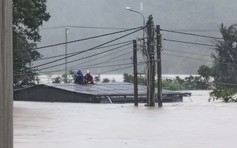 Người dân Phú Yên cũ xin giúp đỡ đồ ăn vì 'nhiều người đói, rét'