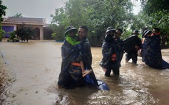 Bộ Chính trị lập 5 đoàn công tác chỉ đạo khắc phục hậu quả mưa lũ