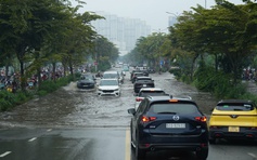 Hôm nay triều cường ở TP.HCM đạt đỉnh, thời tiết mát mẻ 'như Noel cận kề'