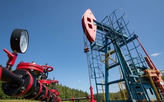 Giá xăng dầu hôm nay 22.11.2025: Giảm mạnh, xăng trong nước tuần tới thế nào?