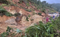 Quảng Ngãi: Tiếp tục sạt lở trên QL24 đoạn qua xã Măng Đen