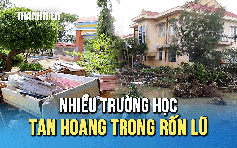 Nhiều trường học tan hoang trong 'rốn lũ'