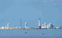 Lịch sử bị bóp méo, luật pháp bị bẻ cong