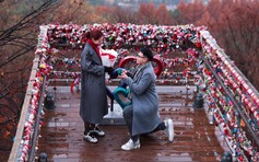 Tiền vệ Đức Huy cầu hôn nữ MC xinh đẹp của VTV: ‘Chốt đơn’