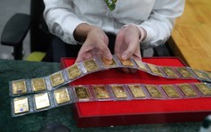 'Đánh thuế vàng cao, coi chừng dân chạy qua chợ đen để né thuế'