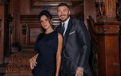 Victoria Beckham mắc lỗi khi thiết kế trang phục cho lễ phong tước của chồng