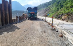 Sạt lở cao tốc La Sơn - Hòa Liên: Cấm xe khách, xe tải từ ngày 10.11