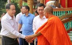 Chủ tịch Quốc hội dự Ngày hội Đại đoàn kết toàn dân tộc tại Cần Thơ