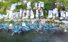 Hình ảnh nhói lòng ở Đắk Lắk: Hàng loạt tàu thuyền vỡ nát, ngư dân trắng tay