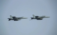 Mỹ điều 2 chiến đấu cơ bay gần Venezuela