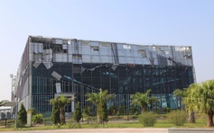 Quảng Ninh: Nhà thi đấu trăm tỉ vẫn tan hoang hơn 1 năm sau bão Yagi