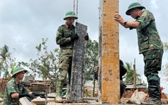 Rốn lũ Hòa Thịnh gượng dậy từ đổ nát