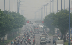 Sáng nay, bầu trời TP.HCM đục ngầu, vì sao?