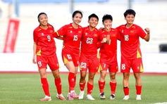 Đội tuyển nữ Việt Nam quyết thắng kình địch Philippines 