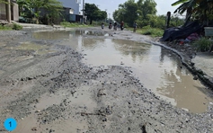 Những con đường hỏng nặng, đi lại khó khăn