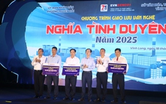 Vĩnh Long: 'Nghĩa tình Duyên Hải' trao 1,54 tỉ đồng an sinh xã hội