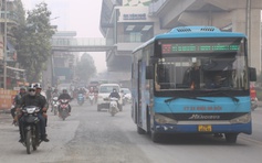 Hà Nội khuyến cáo người dân hạn chế hoạt động ngoài trời khi không khí ô nhiễm