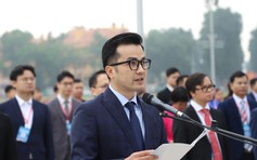 Đại biểu Đại hội Hội Thầy thuốc trẻ báo công dâng Bác