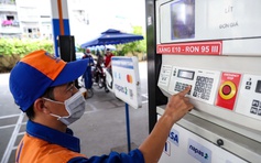 Giá xăng dầu hôm nay 20.12.2025: Leo lên mốc 60 USD/thùng