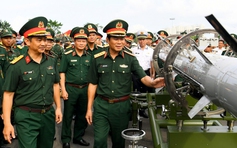 Đại tướng Nguyễn Tân Cương tiết lộ hệ thống vũ khí 'khủng' giúp quân đội hiện đại