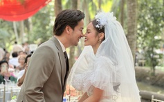 Đoàn Minh Tài tổ chức đám cưới miền Tây xưa, chèo xuồng rước vợ ‘về dinh’