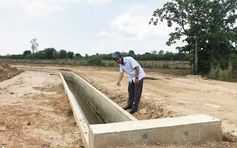 Thủy lợi ngàn tỉ đầy nước, ruộng vẫn khát