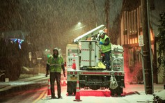 Mỹ hủy hơn 1.800 chuyến bay do bão tuyết Devin