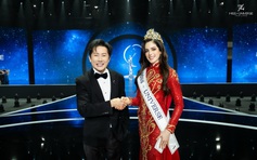 Ông Nawat kiện tân Hoa hậu Hoàn vũ Fatima Bosch