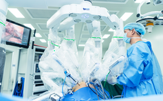 Phẫu thuật robot Da Vinci không còn là 'đặc quyền' của người có tiền