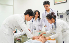 Chính sách có hiệu lực từ tháng 12.2025: Sinh viên ngành y cần lưu ý