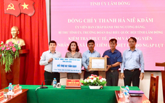 Bí thư Tỉnh ủy Lâm Đồng thăm các xã, phường bị ngập lụt