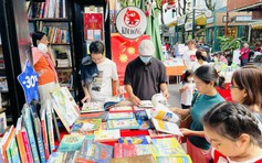 Văn chương Việt trong vòng xoáy AI