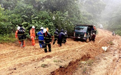 Thôn, bản heo hút giữa rừng Trường Sơn bừng sáng ánh điện