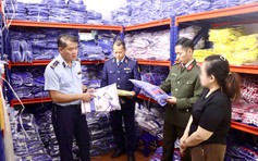 Bắt kho hàng giả mạo 'hàng hiệu' bán trên thương mại điện tử