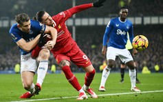 Derby Merseyside đầy kịch tính và đáng nhớ