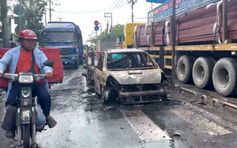 Cháy ô tô, đường Nguyễn Văn Bứa ở Hóc Môn ùn xe nghiêm trọng