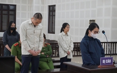 Làm giả giấy tờ, đưa bác sĩ Trung Quốc 'tay mơ' vào Việt Nam chữa bệnh