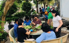 TP.HCM nghĩa tình: Bếp yêu thương trao gửi cơm ngon đến bệnh nhân ung thư