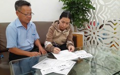 Trao tiền bạn đọc giúp 2 hoàn cảnh khó khăn