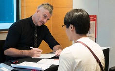 Xét tuyển ĐH 2025: Cân nhắc dùng chứng chỉ hay tham gia thi môn ngoại ngữ